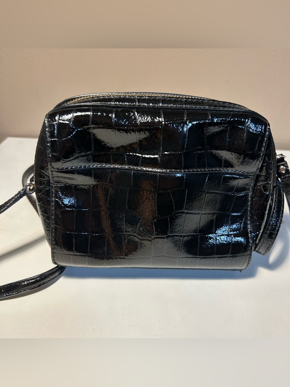 kate spade Black Croc-Embossed Crossbody Camera Bag Shoulder bag - Picture 3 of 9